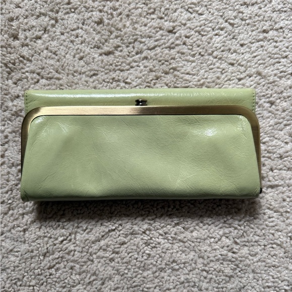 HOBO Rachel Pale Green Frame Clutch / Wallet - Picture 2 of 6